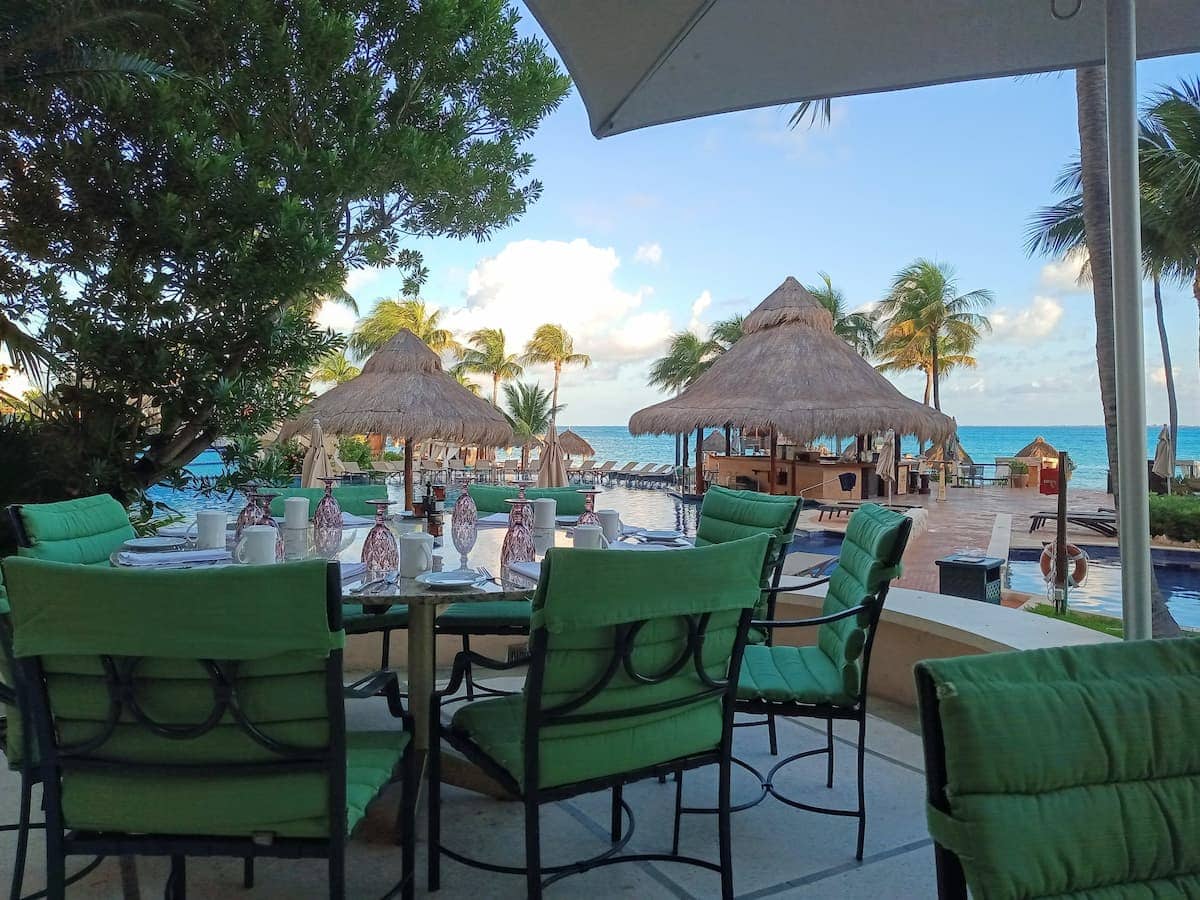 يوفر فندق Grand Fiesta Americana Coral Beach Cancun ملاذًا فاخرًا شاملاً في المكسيك
