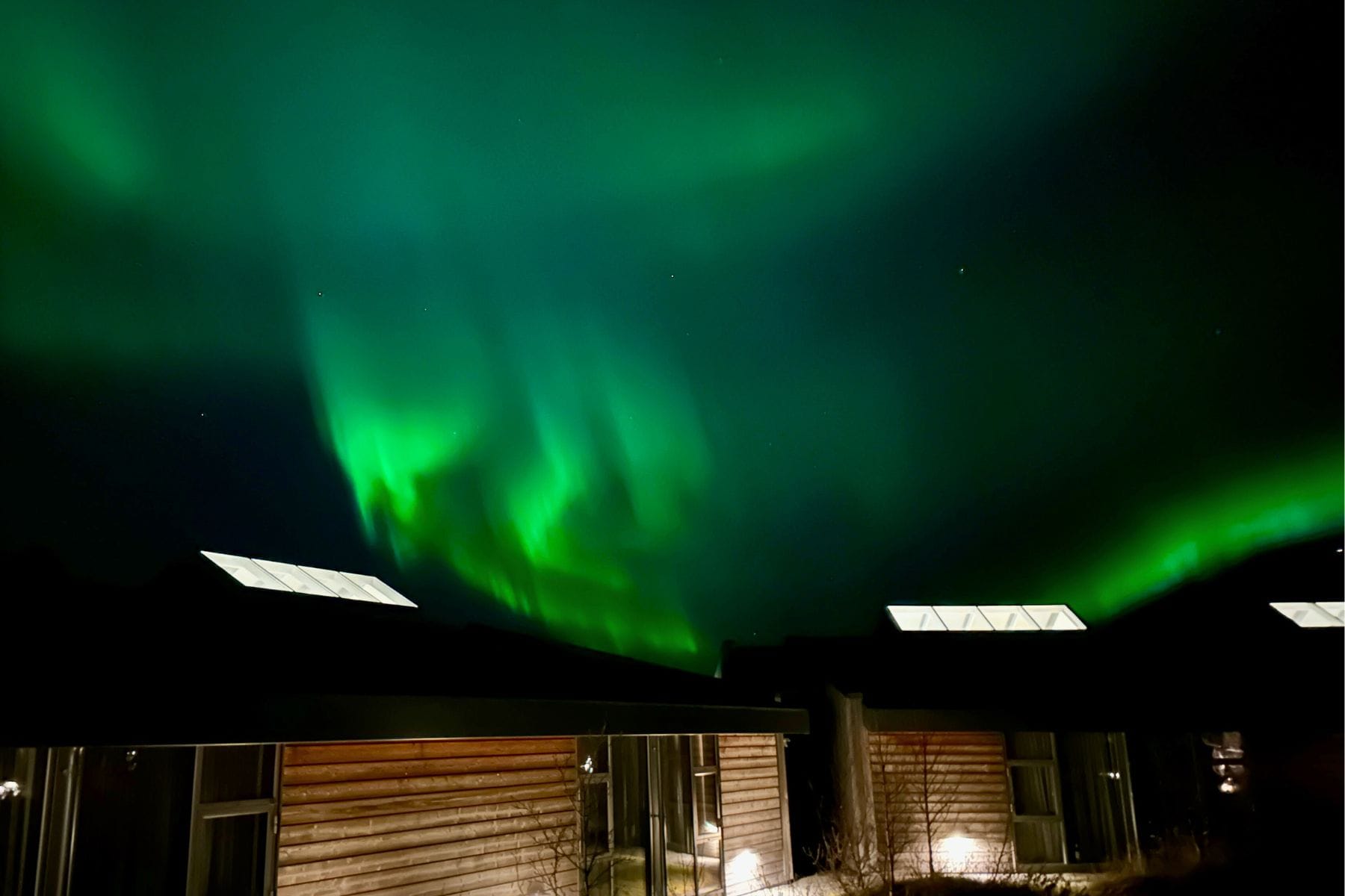 Hotel Húsafell, волшебный отель Северного сияния в Исландии