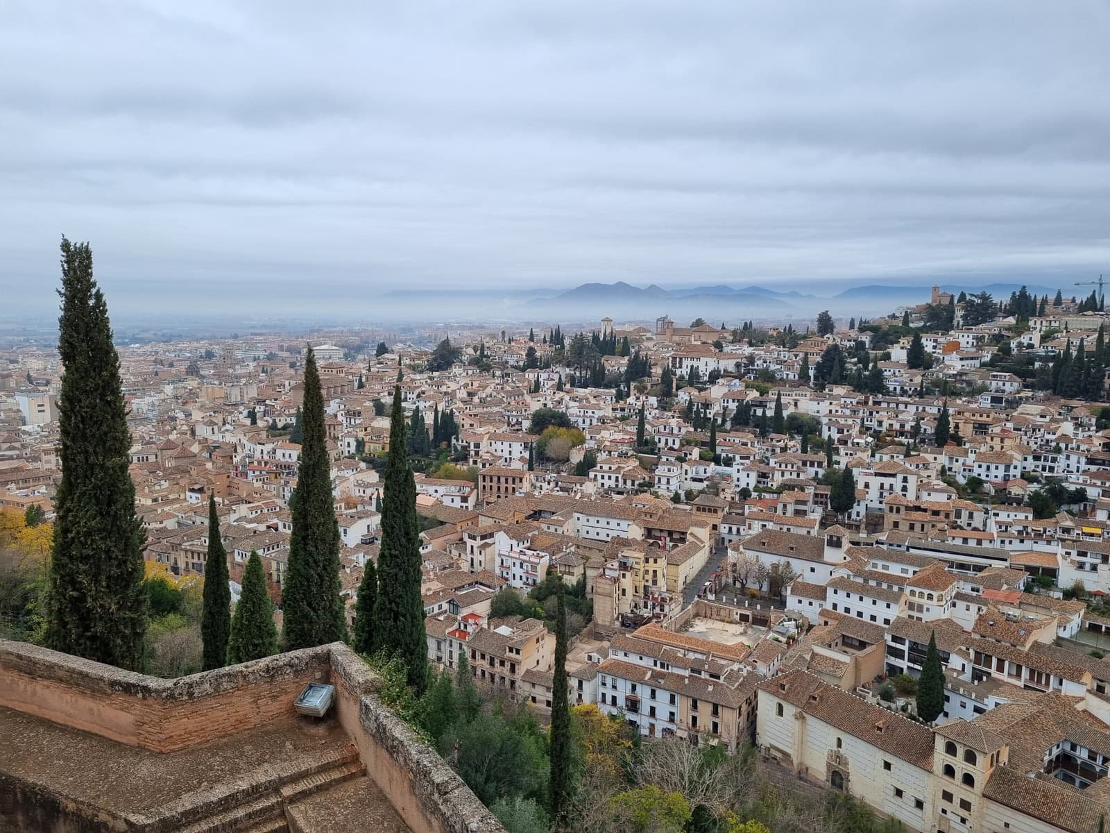 Visite España en invierno y vea la Alhambra y otros sitios sin las multitudes del verano.